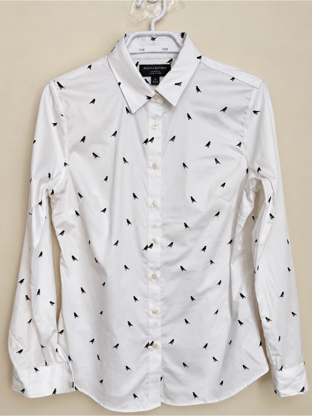Banana Republic White Black Bird Print Button Down Shirt Tailored Fit Size 6